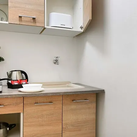1 Star Apartment